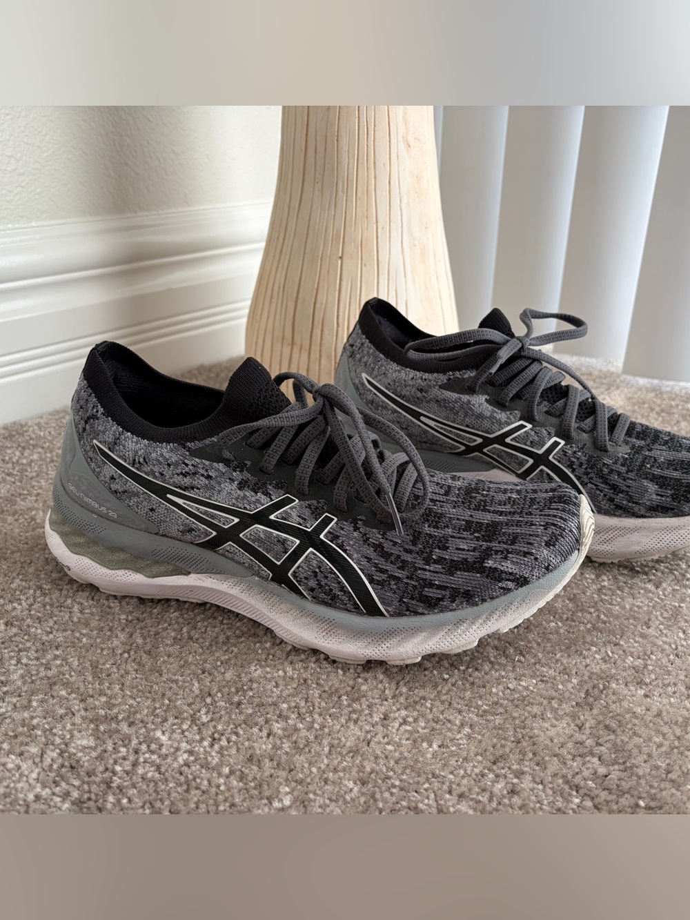ASICS nimbus 20 Women's Gray and Black Knit Running Shoes